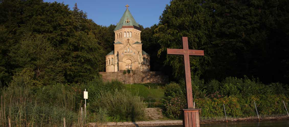 Blick auf die Votivkapelle am Starnberger See
